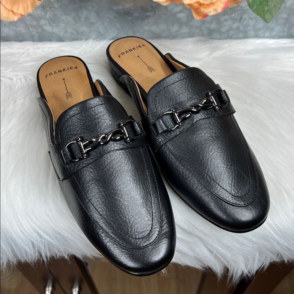 Frankie4 podiatrist recommended Black Leather Backless Chain Loafers - Picture 2 of 8